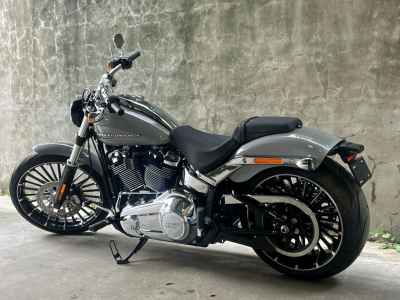 Harley-Davidson Breakout FXBR117 2025