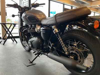 Triumph Bonneville T120 2025
