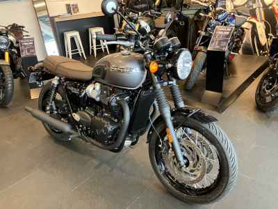 Triumph Bonneville T120 2025