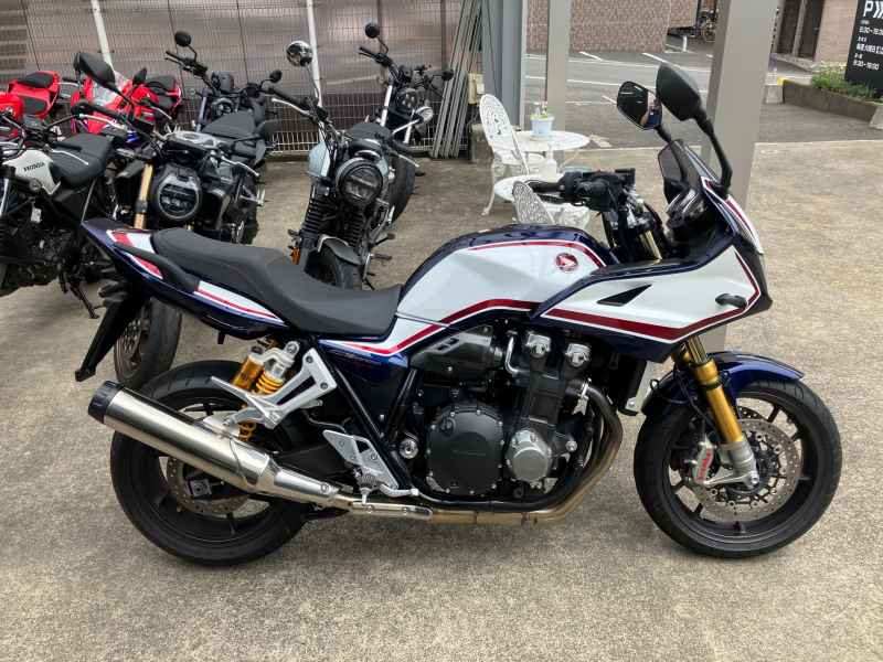 Honda CB1300SF 2022