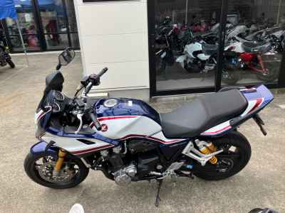 Honda CB1300SF 2022