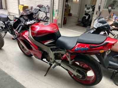Kawasaki Ninja ZX-9R 2001