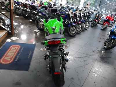 Kawasaki Ninja 400R 2010