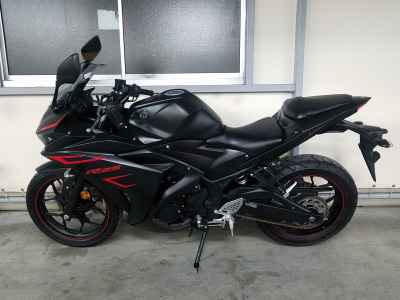 Yamaha YZF-R25 2018