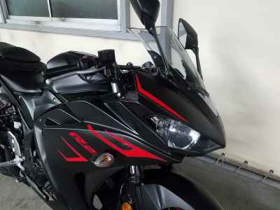 Yamaha YZF-R25 2018