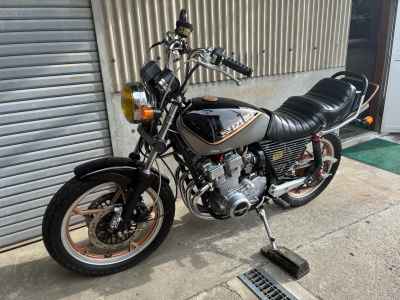 Suzuki GSX400F 2009