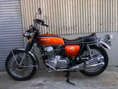 Honda CB750F 2021