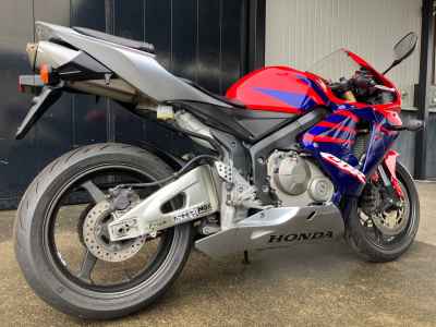 Honda CBR600RR 2005
