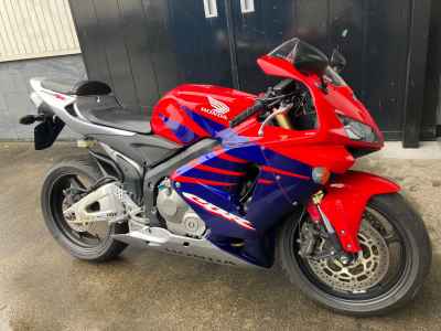 Honda CBR600RR 2005