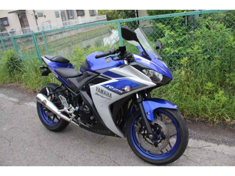 Yamaha YZF-R25 2015