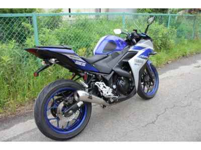 Yamaha YZF-R25 2015