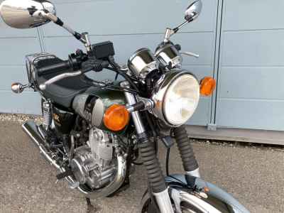 Yamaha SR400 2019