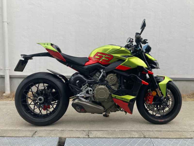 Ducati Streetfighter V4S 2024
