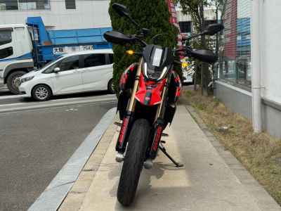 Ducati Hypermotard 698 Mono RVE 2024