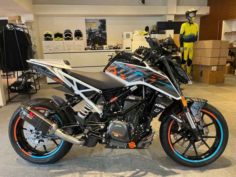 KTM 390 Duke 2024