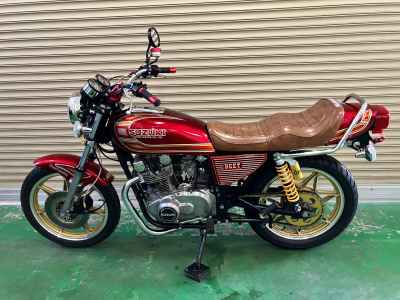 Suzuki GS400 2024