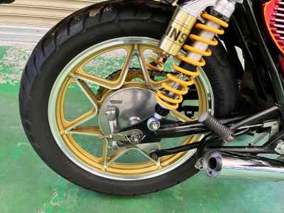 Suzuki GS400 2024
