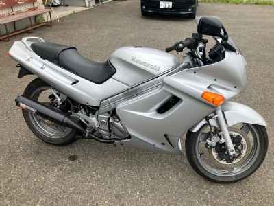 Kawasaki ZZR250 2002