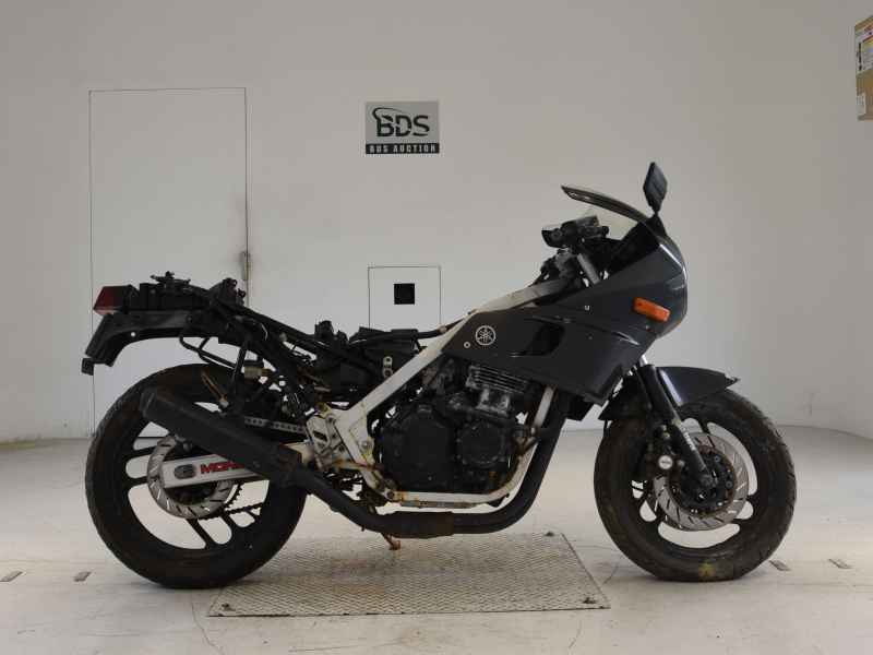 Yamaha FZ400R 1985