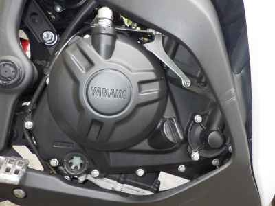 Yamaha YZF-R25 2015