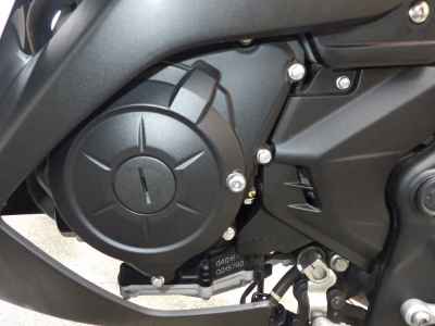 Yamaha YZF-R25 2015