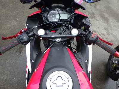 Yamaha YZF-R25 2015