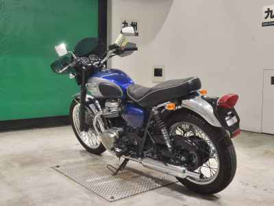 Kawasaki W400 2010