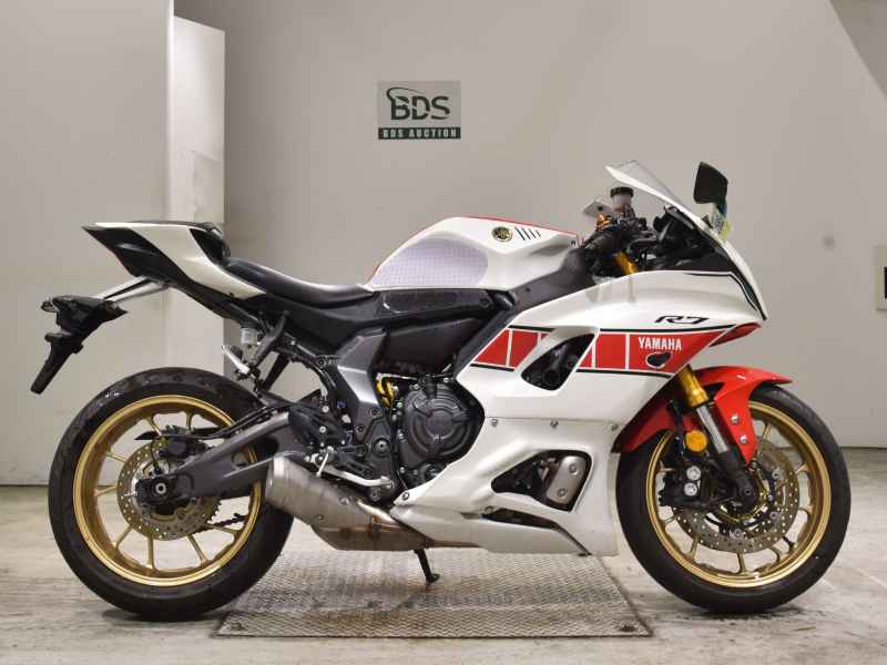 Yamaha YZF-R7 2022