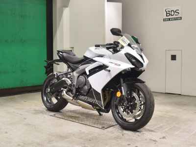 Triumph Daytona 660 2024
