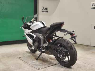 Triumph Daytona 660 2024