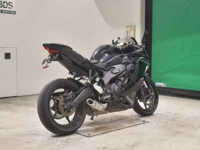 Kawasaki Ninja ZX-25R 2022