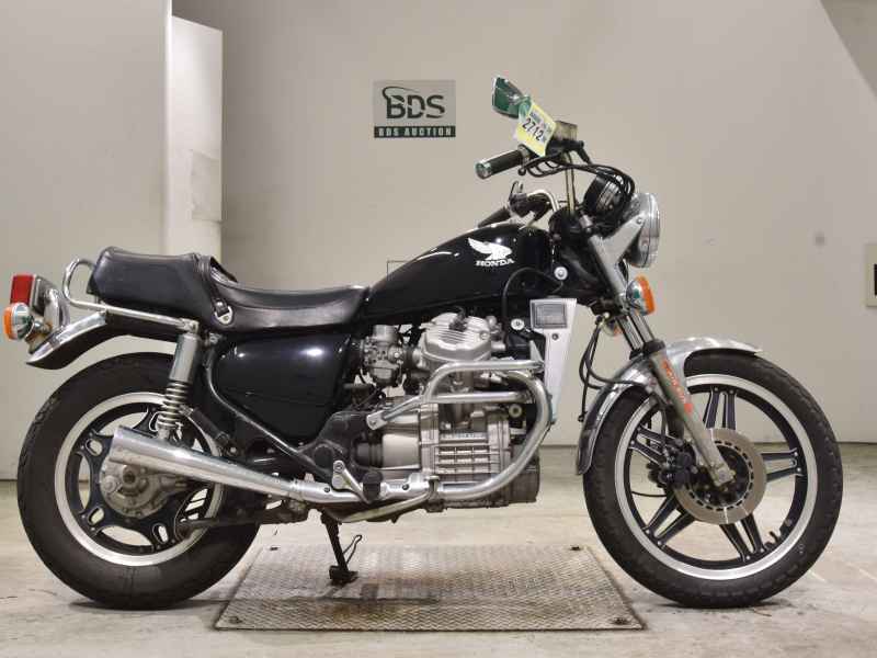 Honda GL400 Custom 1982