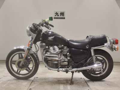 Honda GL400 Custom 1982