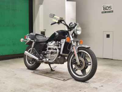 Honda GL400 Custom 1982