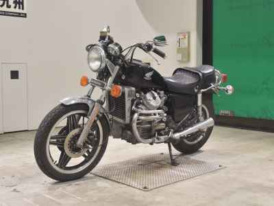 Honda GL400 Custom 1982
