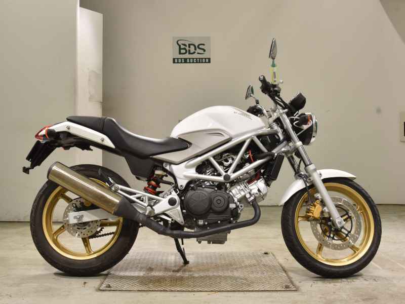 Honda VTR250 2009