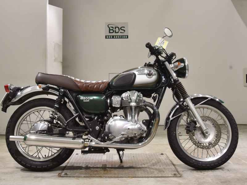 Kawasaki W800 2011