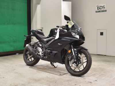 Yamaha YZF-R25 2022