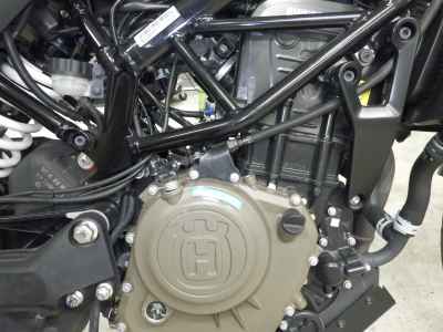 Husqvarna Svartpilen 250 2022