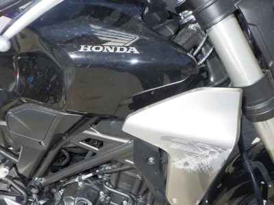 Honda CB250R 2018