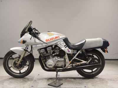Suzuki GSX750S Katana 1982