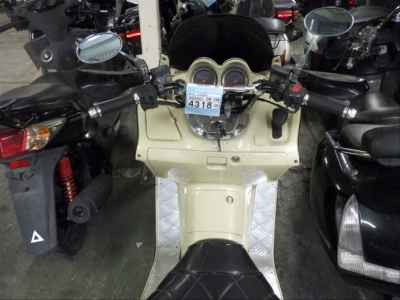 Honda Forza 2000