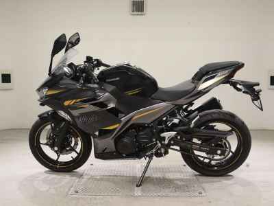 Kawasaki Ninja 400 2022