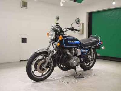 Suzuki GS750 1982
