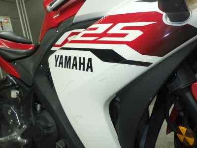 Yamaha YZF-R25 2015
