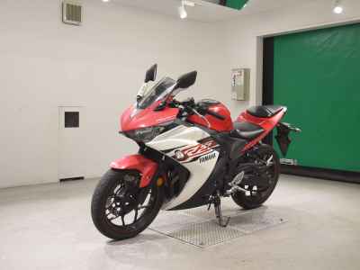 Yamaha YZF-R25 2015