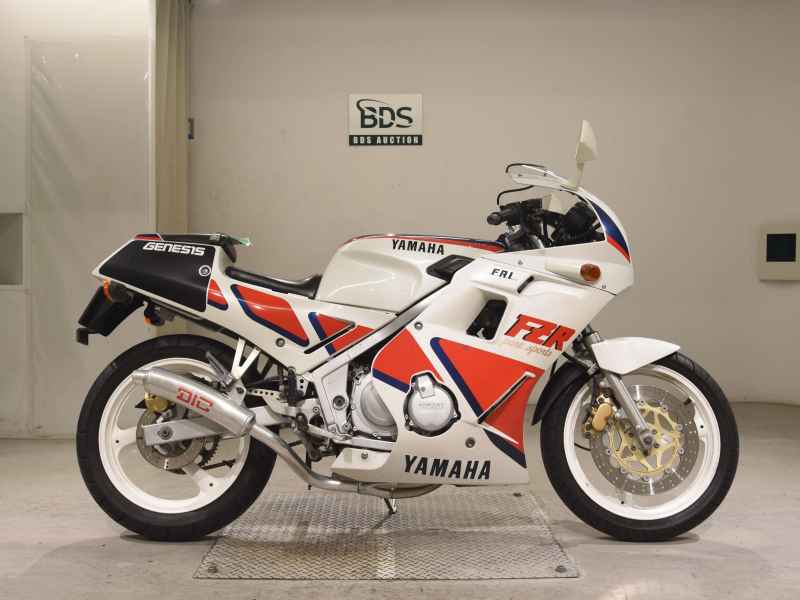 Yamaha FZR250 1987