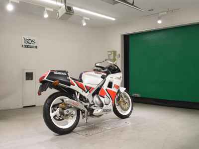 Yamaha FZR250 1987
