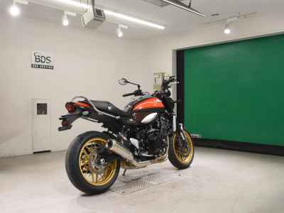 Kawasaki Z900RS 50th Anniversary 2022