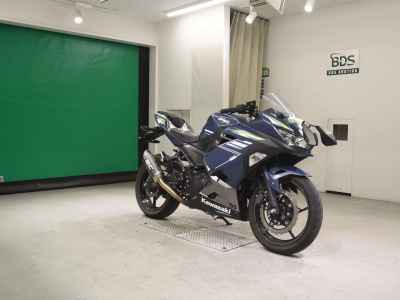 Kawasaki Ninja 400 2022